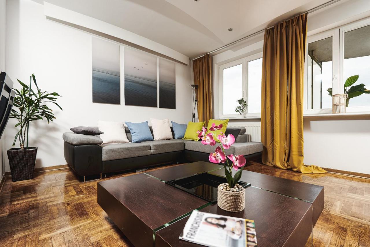 Lumina Spacious Apartment Near The Railway Station Varšava Exteriér fotografie
