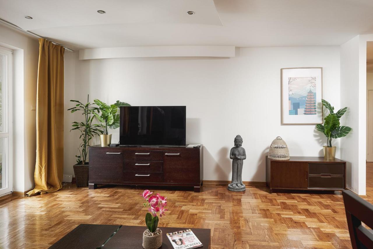 Lumina Spacious Apartment Near The Railway Station Varšava Exteriér fotografie